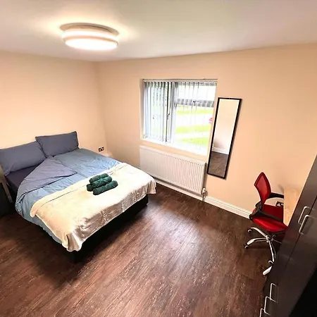 Nines Of Elegance At Castle Road Homestay Birmingham