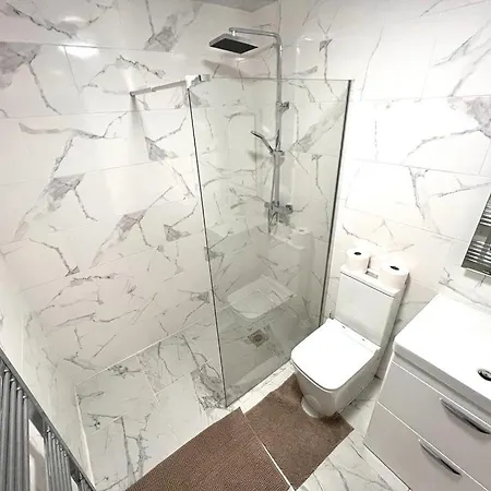 Nines Of Elegance At Castle Road *