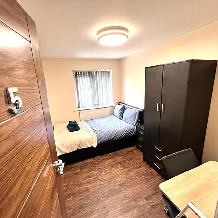 Homestay Nines Of Elegance At Castle Road