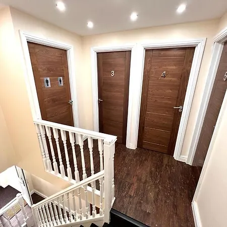 Homestay Nines Of Elegance At Castle Road *